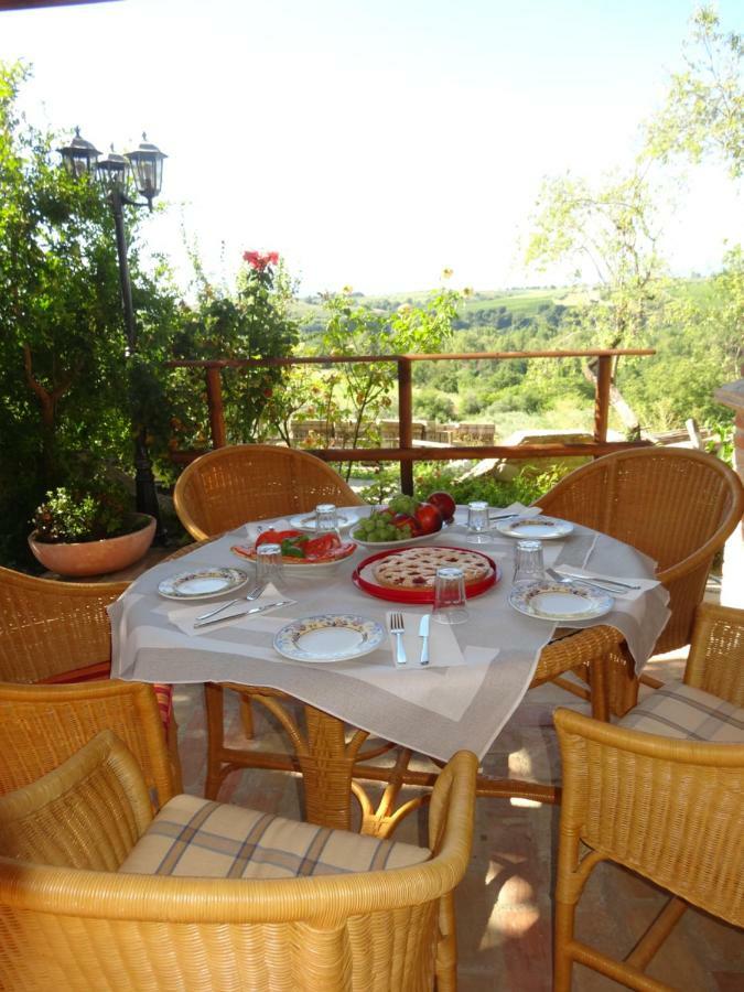 Casale Del Sole Bed & Breakfast Cepagatti
