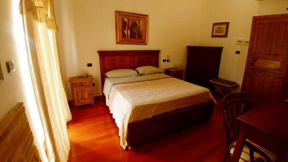 Casale Del Sole Bed & Breakfast